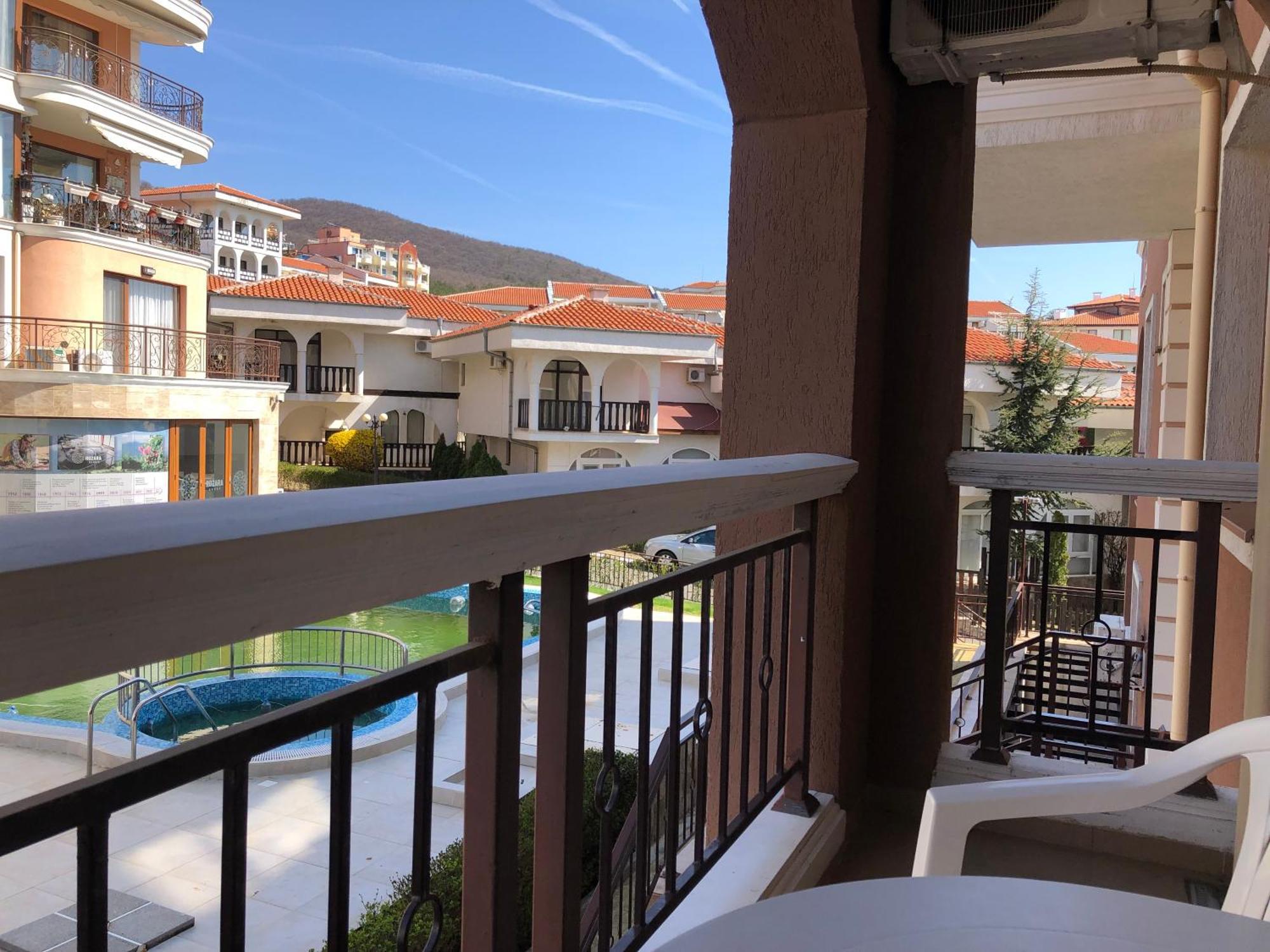 2 Bedroom Apartment Sveti Vlas With 2 Balconies And Sea Views ภายนอก รูปภาพ