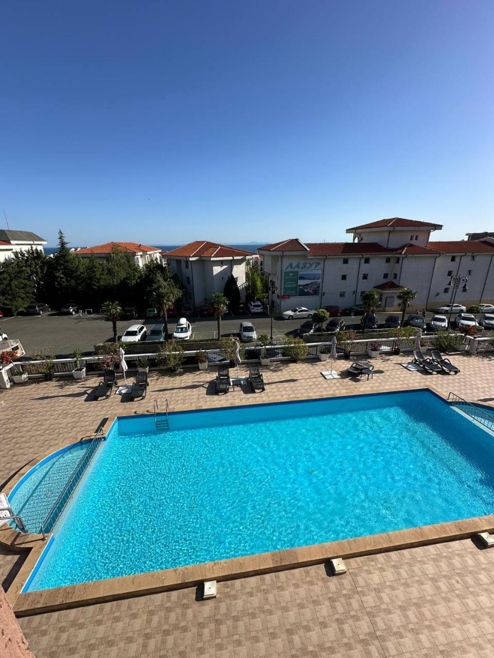 2 Bedroom Apartment Sveti Vlas With 2 Balconies And Sea Views ภายนอก รูปภาพ